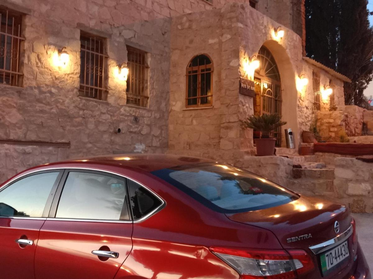 Petra Fort Hotel Wadi Musa Exterior photo